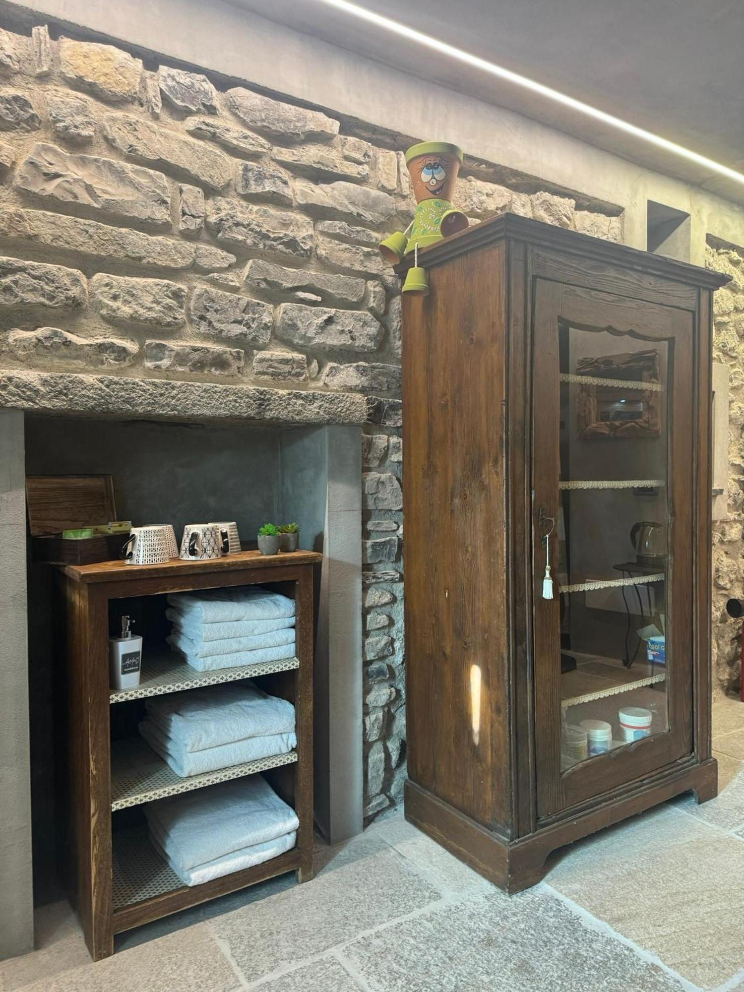 Al Molo 5 - Front Gasthof Oliveto Lario